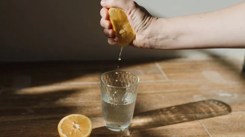 lemon juice in water - get smells out of clothes