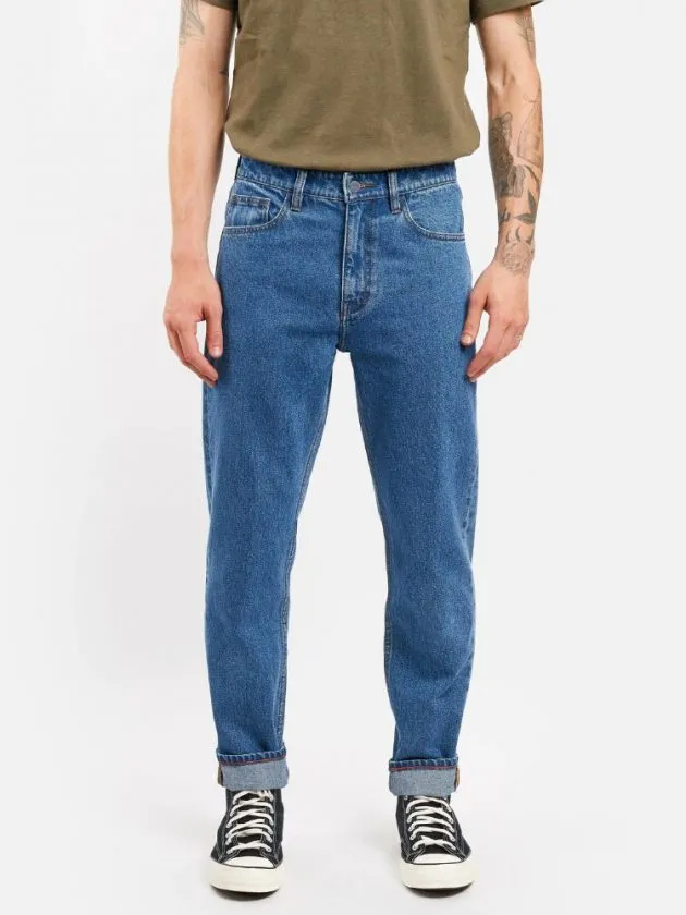 man wearing custom fit sustainable jeans