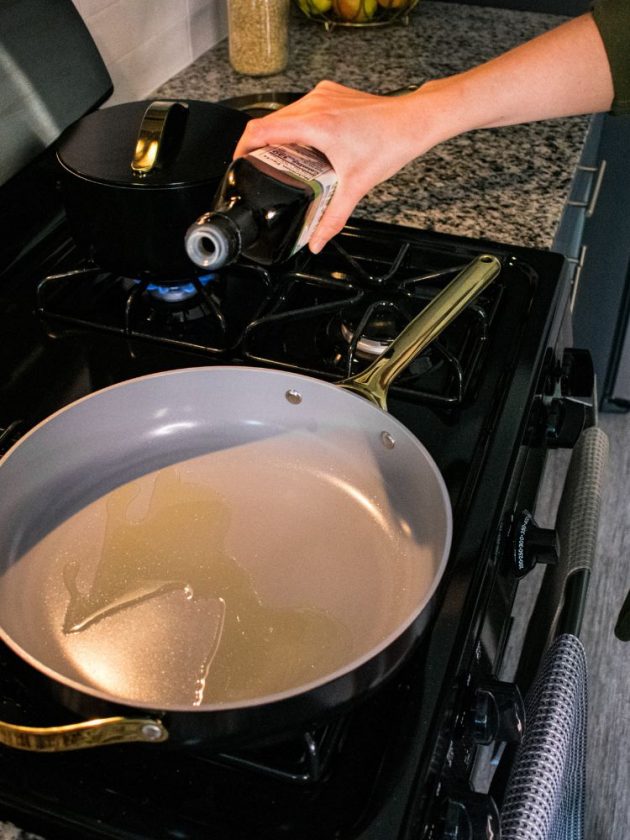 Adding oil to Caraways Non-Toxic Cookware